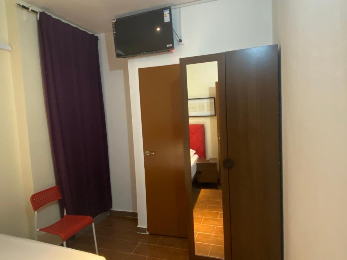 Hostal Granvia 628 Barcelona Luaran gambar